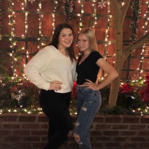 Meet your Posher, Delaney